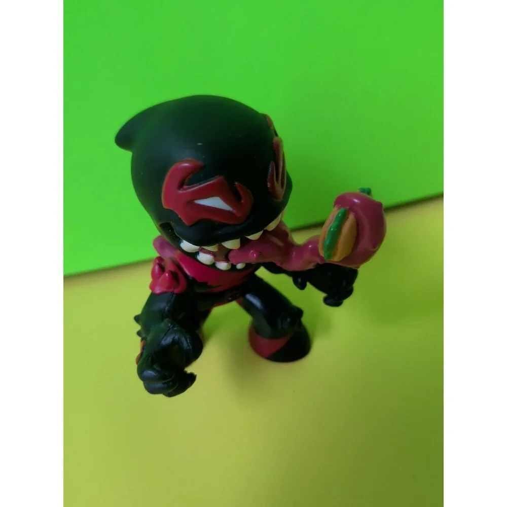 Funko Mini Venom Deadpool Marvel w/ Tongue & Taco Bobble Head